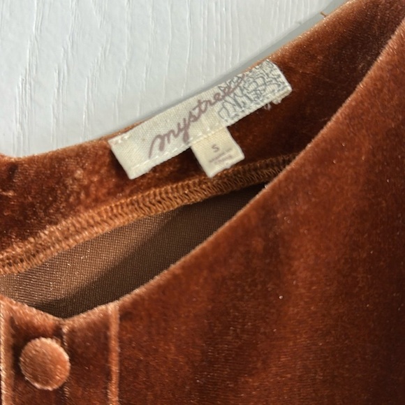 Mystree Velvet Brown Button-Up Women's Tank - Picture 3 of 4